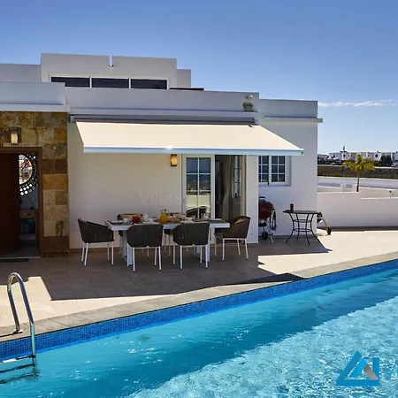 Casa Nostra - Lh195 By Now Ltd 普拉亚布兰卡